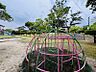 周辺：かすが台中央公園まで徒歩約1分