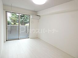 アールナイン 1階1Kのリビング/ダイニング