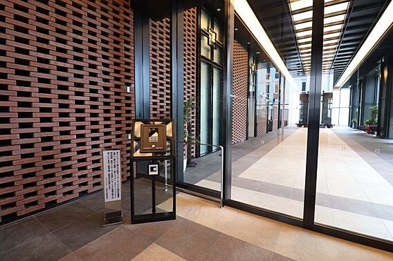 【風除室】ガラ...