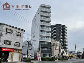 大阪府大阪市西成区天下茶屋北1丁目（賃貸マンション1K・8階・33.90㎡） その1