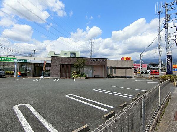 画像27:病院「広川内科クリニックまで1100m」