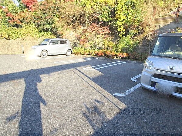 画像5:駐車場