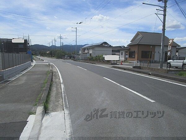 画像25:前面道路