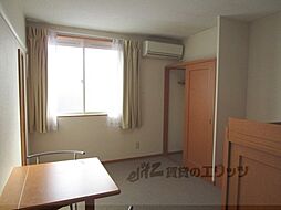 JR北陸本線 長浜駅 バス17分 八幡中山町西バス下車 徒歩4分の賃貸アパート 2階1Kのリビング/ダイニング