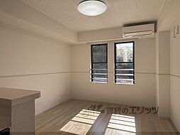 JR東海道・山陽本線 南彦根駅 3.5kmの賃貸アパート 2階1LDKのリビング/ダイニング