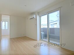 ホワイトクレイン野洲 202 2階1LDKのリビング/ダイニング