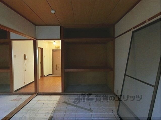 寝室