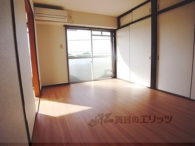 寝室
