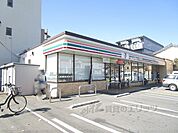 セブンイレブン　深草西浦8丁目店まで230メートル