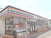 セブンイレブン　久御山市田店まで650メートル