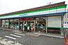 周辺：ファミリーマート市川南大野二丁目店 徒歩13分。 990m