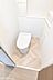 トイレ：温水洗浄便座付きのトイレです！設備は新品に交換済みですので気持ちよくお住まい頂けます！