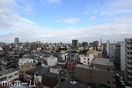抜けるような眺望はマンションならではですね!高層階ならではの眺望をご堪能下さい!