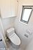 トイレ：温水洗浄便座付きのトイレです！設備は新品に交換済みですので気持ちよくお住まい頂けます！