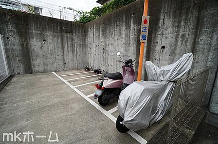 バイク置き場