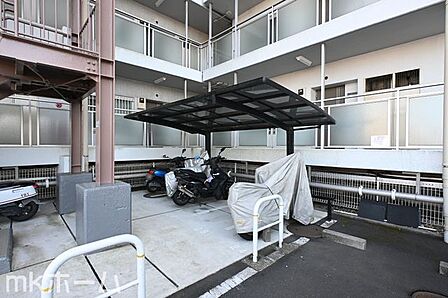 バイク置き場