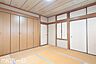 子供部屋：各居室に大型のクローゼットを設置！豊富な収納があることで広い居住スペースを確保することができます！