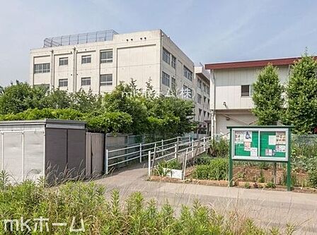 市川市立高谷中学校 徒歩25分。 1930m