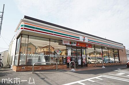 セブンイレブン鎌ケ谷北中沢1丁目店 徒歩4分。 310m