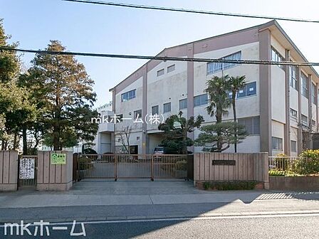 船橋市立二宮小学校 徒歩13分。 970m