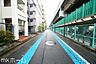 外観：前面道路