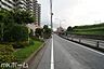 外観：前面道路