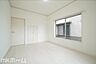 室内：各居室に大型のクローゼットを設置！豊富な収納があることで広い居住スペースを確保することができます！