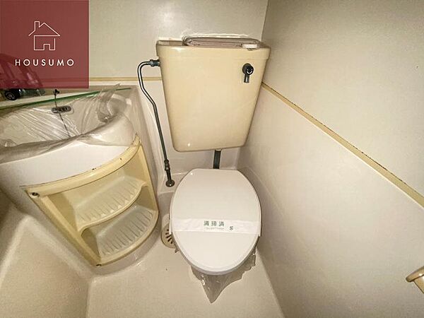 画像24:コンパクトで使いやすいトイレです