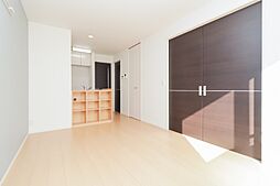 モンタンヴェール 2階1LDKのリビング/ダイニング