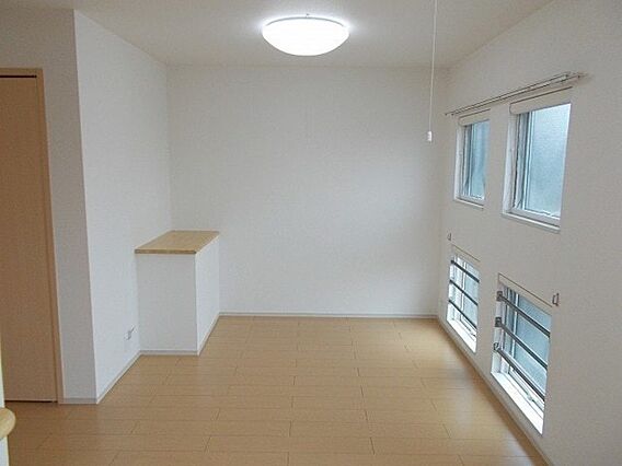 フラット岡芹_内装_2