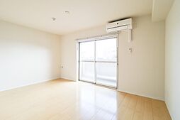 ユーミーロード 4階1LDKのリビング/ダイニング