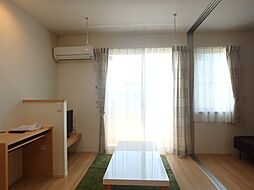 Royal Wit B 1階1LDKのリビング/ダイニング