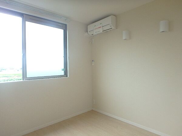 apartment 栃木県小山市城東６丁目19-19　グランオッツ1F
