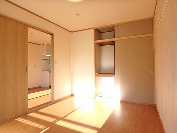 apartment 栃木県小山市城東６丁目19-19　グランオッツ1F