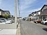 外観：公園まで徒歩約1分！周辺施設も充実しており子育てファミリーにも住みやすい環境です♪