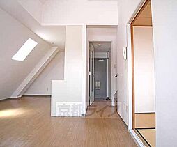 コンフォート稲荷 3階3LDKのリビング/ダイニング