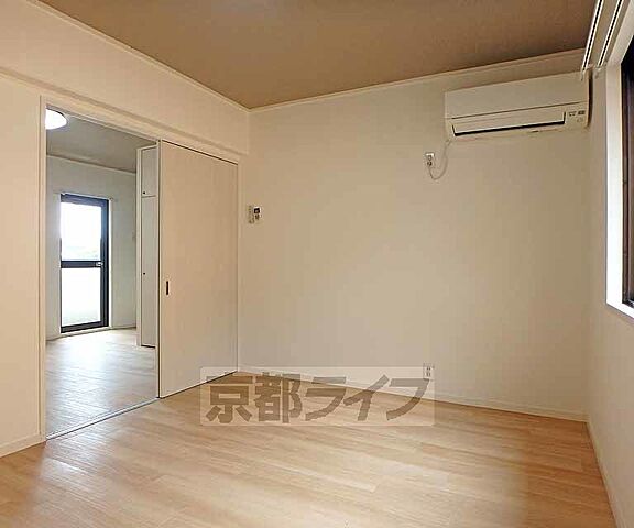 寝室