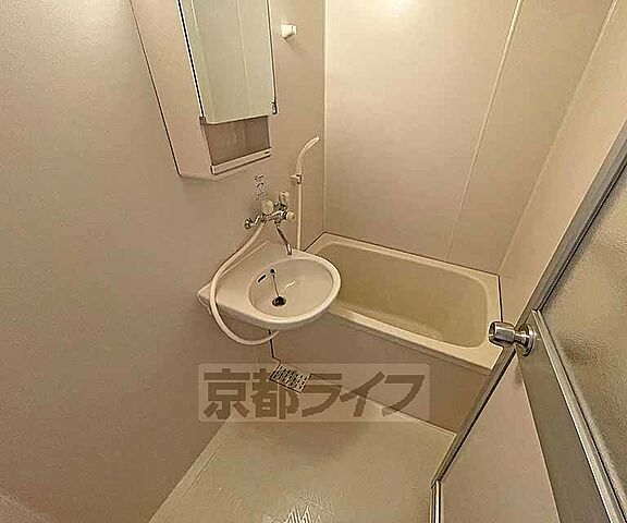 浴室