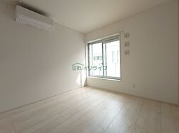 東京メトロ有楽町線 飯田橋駅 徒歩2分の賃貸マンション 4階1LDKのリビング/ダイニング