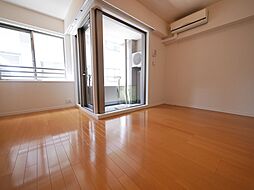 東京メトロ有楽町線 江戸川橋駅 徒歩5分の賃貸マンション 4階ワンルームのリビング/ダイニング