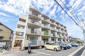 ヒルサイドハイツ 205 ｜ 徳島県徳島市南佐古七番町3-4（賃貸マンション1DK・2階・37.00㎡） その1