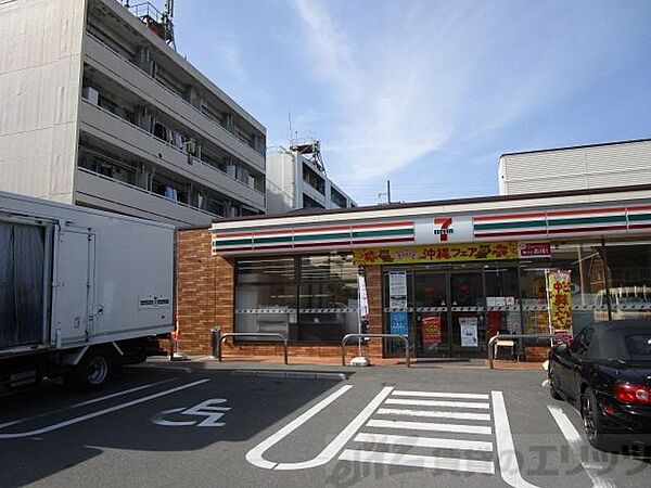 画像19:セブンイレブン茨木東奈良店 徒歩19分。 1470m