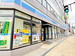 ローソン長崎勝山町店 徒歩4分。 260m