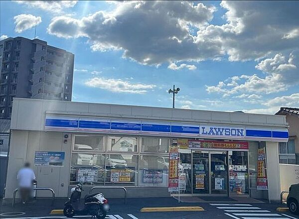 画像26:ローソン長崎本原町店 徒歩3分。 210m