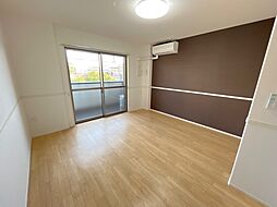 ローズガーデン舟入南 203 2階1Kのリビング/ダイニング