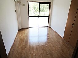 ラペル・シャトー 103 1階2LDKのリビング/ダイニング