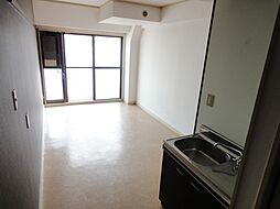 エムビル 206 2階ワンルームのリビング/ダイニング