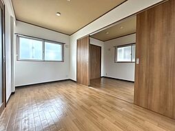 アイランドビル30 201 2階2DKのリビング/ダイニング