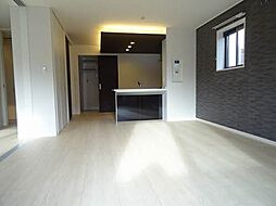 エメラルドパレス 201 2階2LDKのリビング/ダイニング