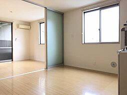 シャーメゾン亀山 102 1階2DKのリビング/ダイニング